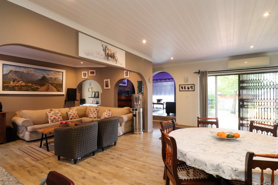 4 Bedroom Property for Sale in Doringkruin North West